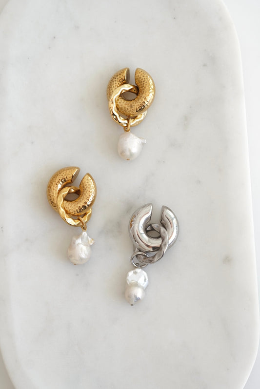 Baroque Pearl Earr cuff